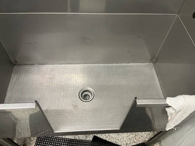Bathtub Sealant Repair in Lucedale